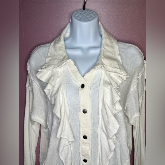 Free People Blouse NWT Ruffle Tuxedo XS Dropping Tears Bloom Sleeve - Picture 5 of 12